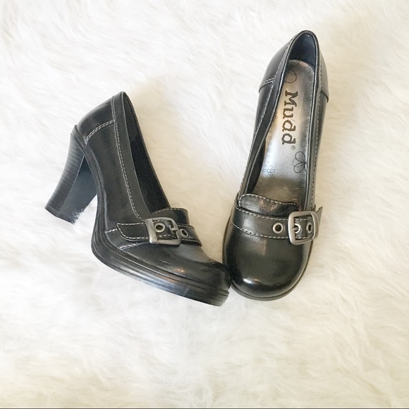 Mudd Shoes - MUDD Black Buckle Heels 6